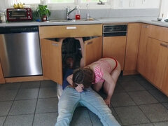 Zadek, Kuřba, Stříkání spermatu, Na pejska, Hd, Přírodní prsa, Teenka, Kozičky