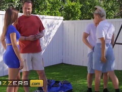 Cul, Gros seins, Sucer une bite, Brunette brune, Branlette thaïlandaise, Hd, Muscle, Chatte