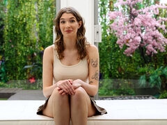 Duży kutas, Obciąganie, Brunetka, Styl na pieska, Wielorasowy, Krótkie włosy, Nastolatki, Cycki