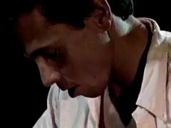 Tussi, Grosse titten, Blasen, Braunhaarige, Spermaladung, Hardcore, Titten