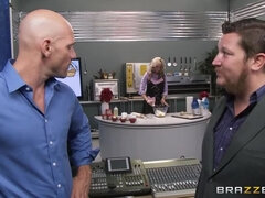 Αμερικάνος, Κώλος, Ξανθιά, Πούτσος, Σε στάση σκύλου στα τέσσερα, Λάδι, Πρώτου προσώπου, Μουνί