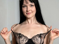 Enthousiasteling, Kont, Masturbatie, Natuurlijke tieten, Mager, Strippen, Tiener, Speelgoed