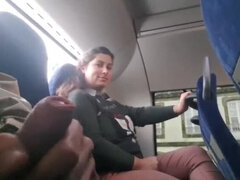 Avto, Nor, Evropska, Fetiš, Razkazovanje jošk v javnosti, Naravne joške, V javnosti, Joške