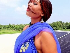 Red-hot desi girl from an Indian village in a steamy shower scene