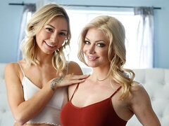 Blondine, Give finger, Lesbisk, Slikning, Onani, Naturlige bryster, Fisse, Teenager