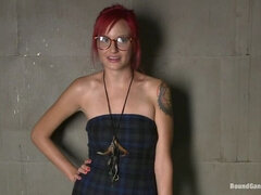 Anál, Bdsm, Kuřba, Dvojitá penetrácia, Gangbang, Hardcore, Trest, Natvrdo