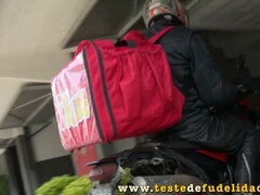 Velika rit, Temnopolti, Latinka, Milf, Trojček