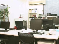 18, Amatör, Asiatisk, Avsugning, Handjobb, Liten och nätt, Tonåring, Tuttar