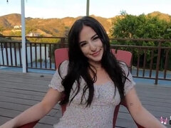 Pik sutte, Langt ned i halsen, Blottere, Hd, Pov, Realitet, Teenager, Bryster