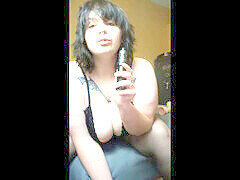 Debela dekleta, Okrogla, Samozadovoljevanje, Hlačne nogavice, Kajenje, Igrače