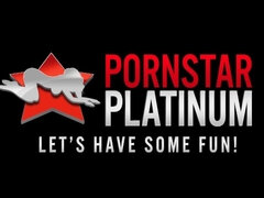 Stora tuttar, Blondin, Brunett, Creampie, Milf, Mamma, Trekant, Uniform