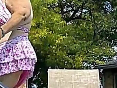 Stor svart kvinne, Stor rumpe, Store pupper, Fetisj, Moden, Sykepleier, Utendørs, Rødtopp