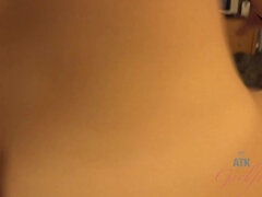 Pijpbeurt, Bruinharig, Voetbeurt, Vriendin, Masturbatie, Doordringend, Kut duiken, Vibrator