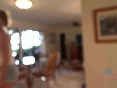 Любители, Пляж, Блондинки, Пальцем, Подружка, Мастурбация, Крошечные, На публике