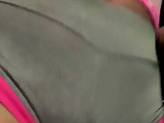 Leie, Konturen der schamlippen, Süss, Reif, Im freien, Pov, Transfrau, Titten