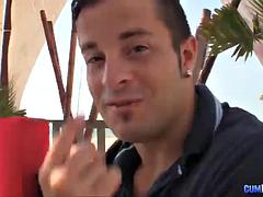 Strand, Bikini, Avsugning, Brunett, Handjobb, Hardcore, Offentlig, Tuttar