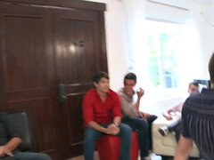 Sucer une bite, Gorge profonde, Fétiche, Homosexuelle, Fête, Public, Réalité, Voyeur