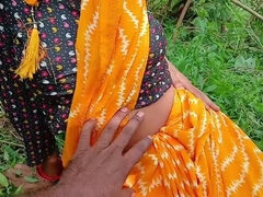 Desi Aunty Outdoor Fuck Part 2 - Hindi Full Video with Cumshot and Blowjob