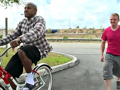 Azjatka, Czarny, Obciąganie, Ciemna karnacja, Gej, Wielorasowy, Na wolnym powietrzu