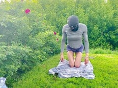 Evelyn27 shows off in public wearing yoga shorts and flip-flops