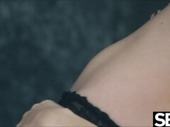 Gros seins, Face assise, Fétiche, Lesbienne, Mature, Maman, Mamelons bombés, Chatte