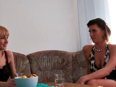 Amatéři, Anál, Dildo, Dominace, Femdom, Orgie, Realita, Voyeur