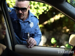 18, Stor stjärt, Avsugning, Brunett, Doggystyle, Naturliga tuttar, Tonåring, Tuttar