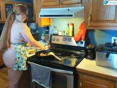 Amerikkalainen, Iso kaunis nainen, Kotitekoinen, Kotirouva, Keittiö, Vanhempi, Soolo