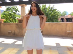 Itsetyydytys, Orgasmi, Julkinen, Soolo, Squirting, Lelut, Hameen alla