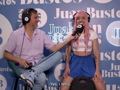 Latynoska, Masaż, Masturbacja, Orgazm, Na wolnym powietrzu, Publiczny, Zabawki