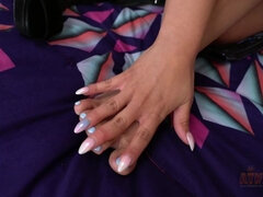 Rumpa, Brunett, Latina, Liten och nätt, Fitta, Rakad, Tuttar