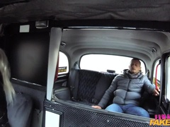 Tetas grandes, Mamada, Coche, Corridas, Corridas faciales, Hembra, Pajear, Al aire libre