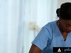 Gros cul, Doigter, Poilue, Hd, Fille latino, Léchez, Massage, Caoutchouc