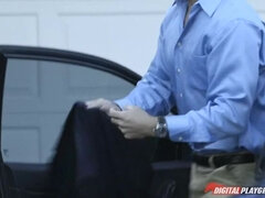 Rjavolaska, Resničnost