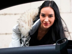 Stor rumpe, Stor kukk, Brunette, Bakfra, Penger, Naturlige bryster, Tenåring, Pupper