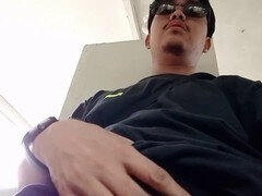 Best moaning gay Pinoy guy gets off with a huge load