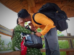 College Girl & Unknown Boy Fast Time Frendship - Tourist Places Par, Tourist Bhabhi Mili - Hot Bhabhi Video Outdoor Forest.