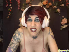 Amatør, Store pupper, Kukk suging, Skittensnakk, Alene, Strapon, Tattovering