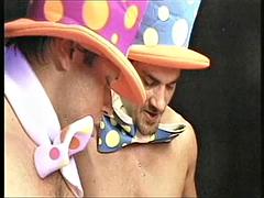 Stor kuk, Stora tuttar, Blondin, Par, Sperma shot, Utomhus, Tuttar, Vintage