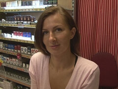 Braunhaarige, Spermaladung, Hundestellung, Handjob, Milf, Natürlichen titten, Öffentlich, Rasiert
