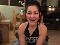 Salle de bains, Bikini, Sucer une bite, Branlette thaïlandaise, Petite amie, Branlette thaïlandaise, Pov, Nénés