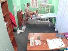 Amatéři, Kuřba, Doktor, Výprask, Sestřička, Kancelář, Pička, Uniforma