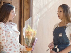 Tekintélyes didik, Ujjazás, Fajok közötti, Csókolózás, Leszbikus, Fehérnemű, Vékony, Begyek