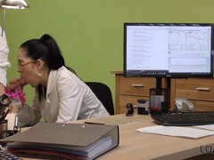 Πίπα, Μελαχροινή, Κούγκαρ, Πούτσος, Ευρωπαίος, Μαμά, Μητριά, Ρουφώντας