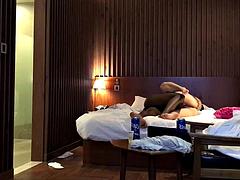 デカチン, イく瞬間, フェティッシュ, フィストファック, 淫乱熟女, 赤毛, 三人, オッパイの