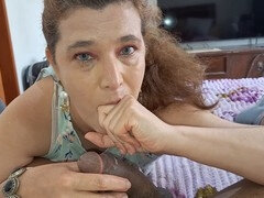 Hot chick gave me a casual blowjob and swallowed every drop of cum