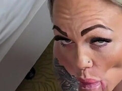 Duży tyłek, Duży kutas, Blondynka, Obciąganie, Sperma, Mamuśka, Orgazm, Cipka