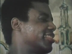 Pijpbeurt, Bruinharig, Harig, Masturbatie, Orgie, Tieten likken, Oud