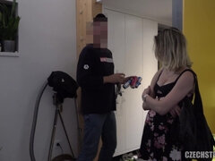 Blasen, Spermaladung, Tschechisch, Fetisch, Natürlichen titten, Pov, Schwanger, Hintern versohlen