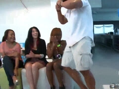 Pauzão, Boquete, Peituda, Ela vestida ele nu, Pau, Europeu, Hd, Vagabunda